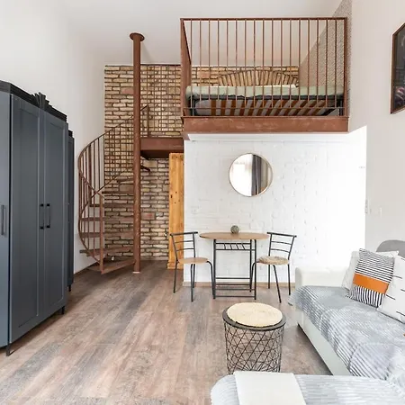 Designer 2 Apartment *