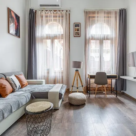 Designer 2 Apartment *
